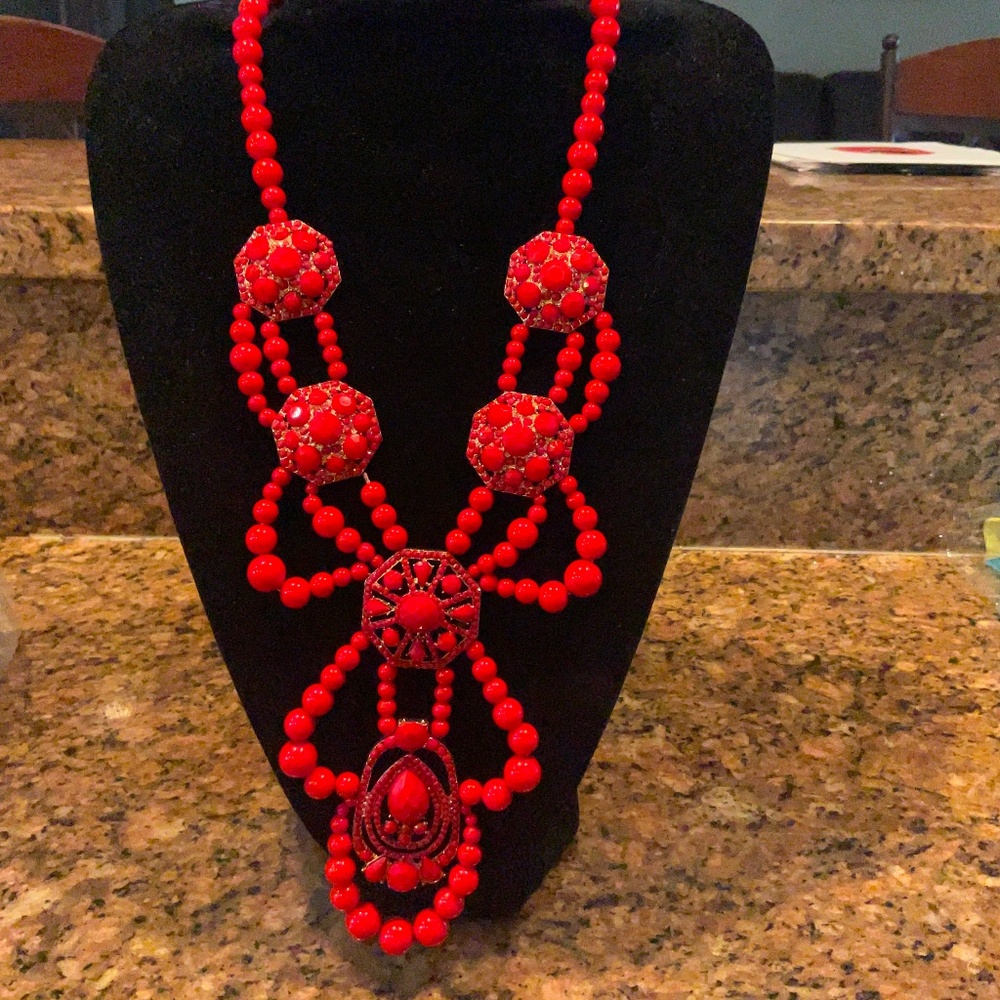 VINTAGE RED CORAL NECKLACE $40